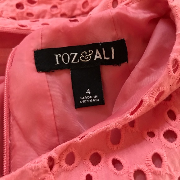 Roz & Ali eyelet salmon colored dress - Picture 3 of 4